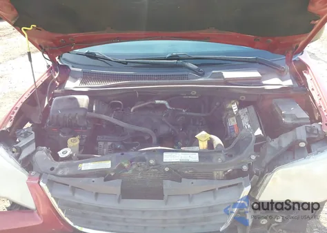 2008 Chrysler Town & Country Lx from USA, damaged, VIN 2A8HR44H68R748780